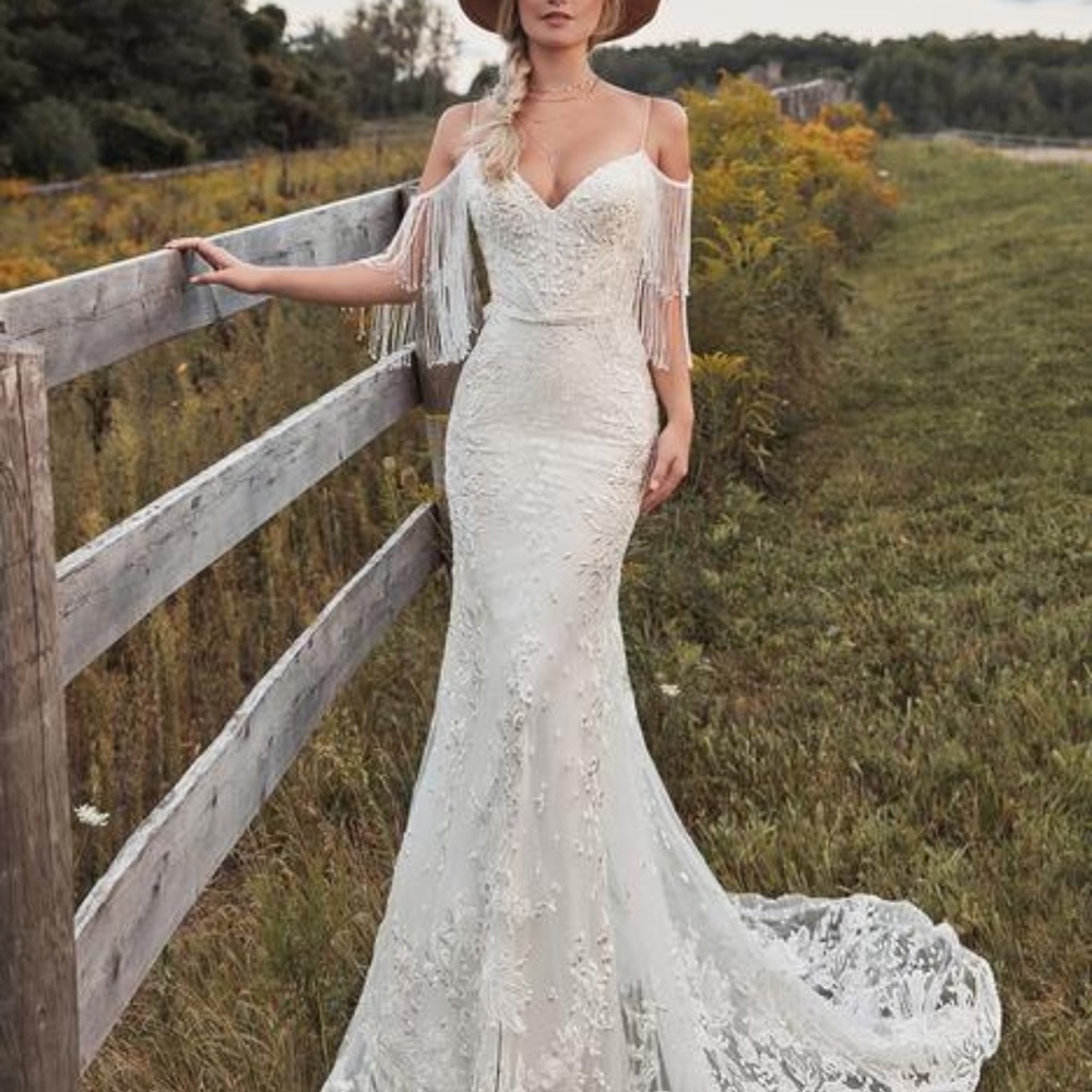 La Perla White Lace Wedding Dress